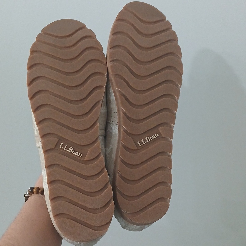 NWOT LLBean Women's Cream Slip-On Shoes, Sz 9 - Picture 4 of 5